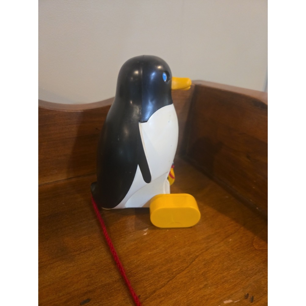 Vintage 1973 Fisher Price Penguin #786 Pull Toy Eyes And Mouth Do No Work - Picture 4 of 9